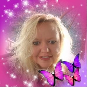 Meet your Posher, Dacy